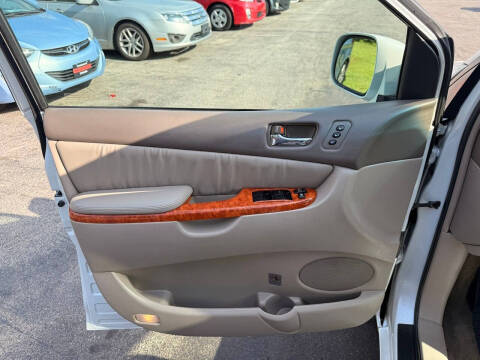 2008 Toyota Sienna XLE