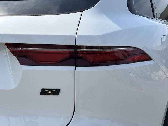 2026 Jaguar F-PACE P250 R-Dynamic S