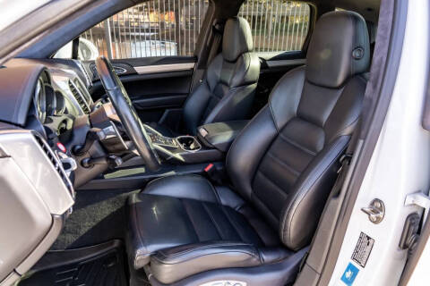 2015 Porsche Cayenne Turbo