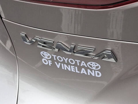 2022 Toyota Venza LE