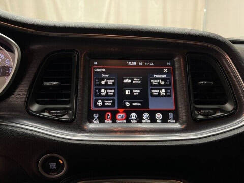 2016 Dodge Challenger R/T Plus