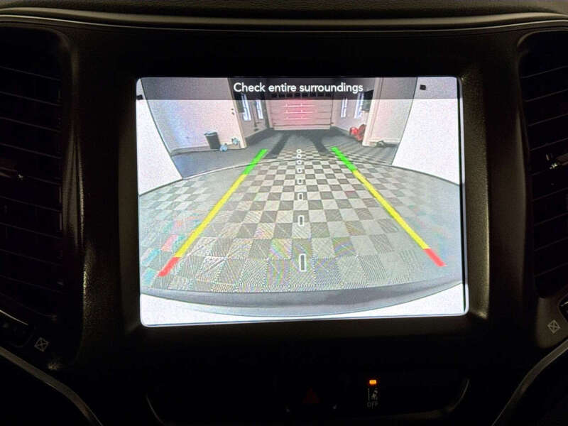 2022 Jeep Cherokee Trailhawk