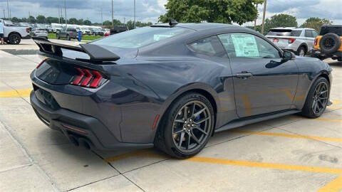 2025 Ford Mustang Dark Horse