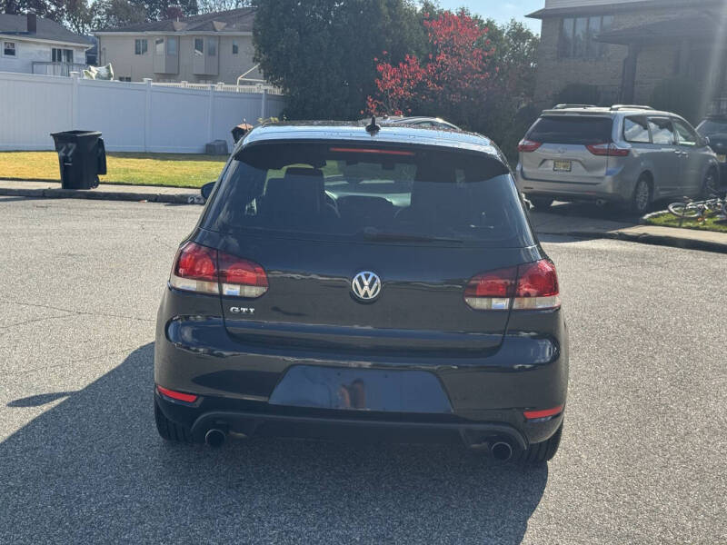 2011 Volkswagen GTI