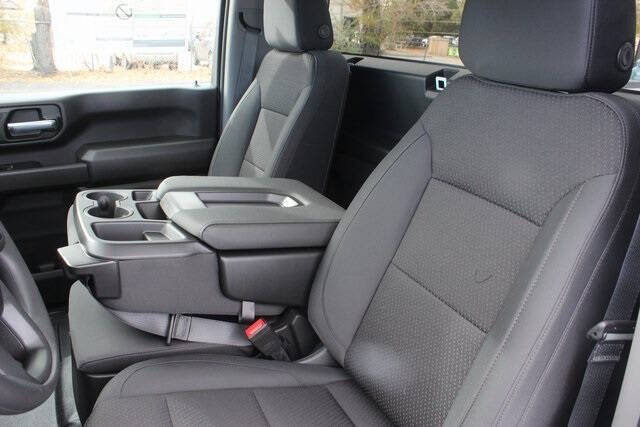 2026 GMC Sierra 2500HD Pro