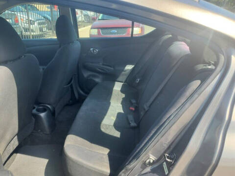 2013 Nissan Versa 1.6 SL