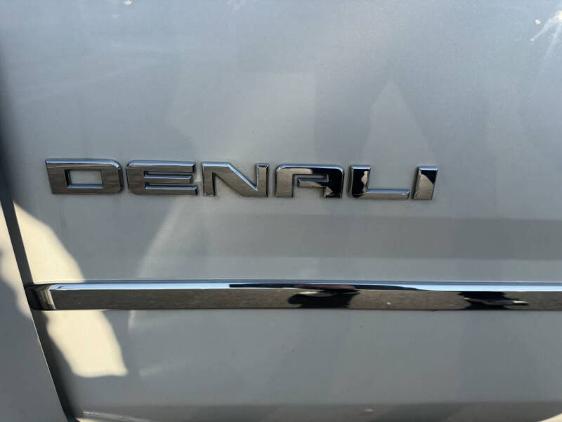 2016 GMC Yukon Denali