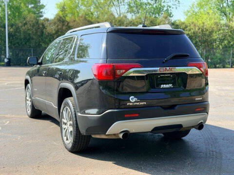 2017 GMC Acadia SLE-2