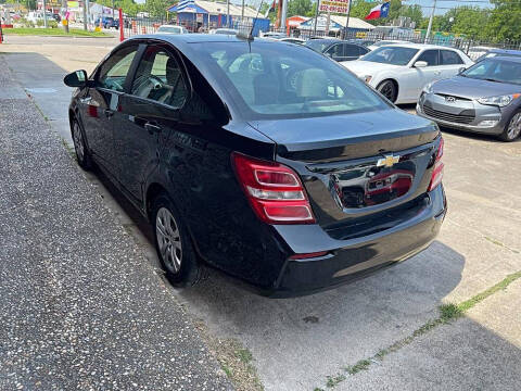 2019 Chevrolet Sonic LS Auto