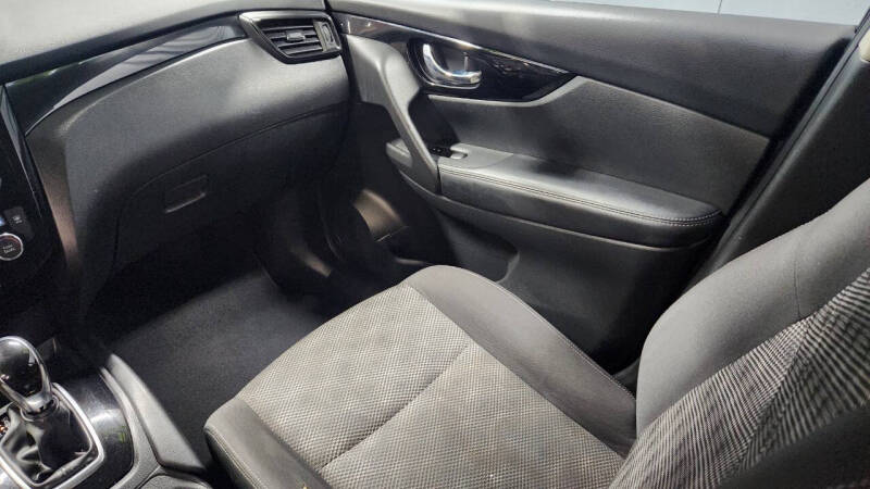 2018 Nissan Rogue Sport SV