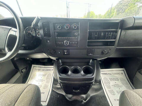2016 GMC Savana 2500