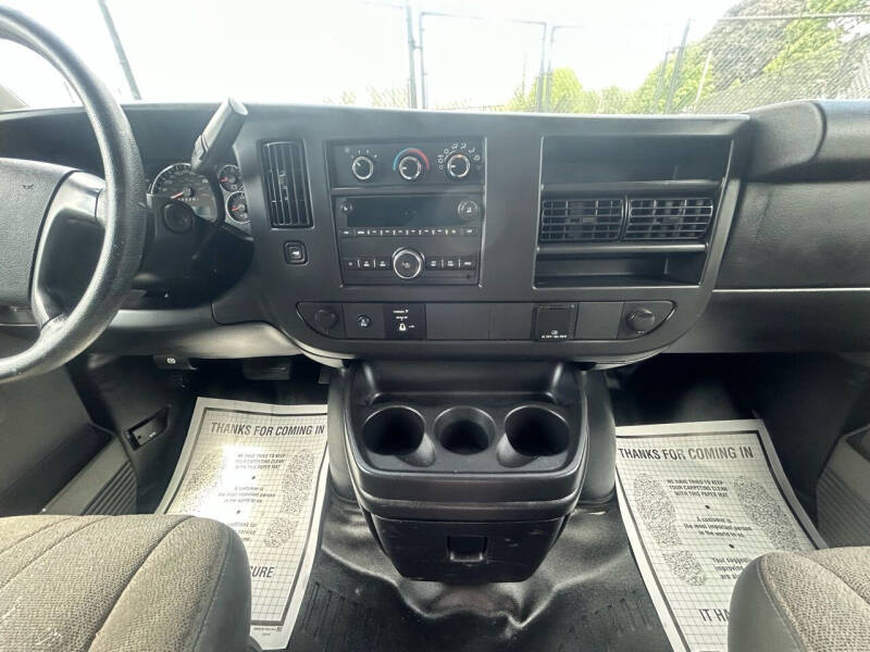 2016 GMC Savana 2500