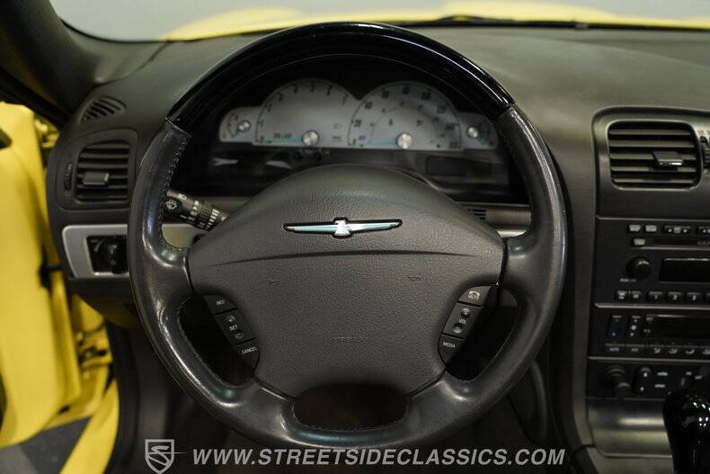 2002 Ford Thunderbird Deluxe
