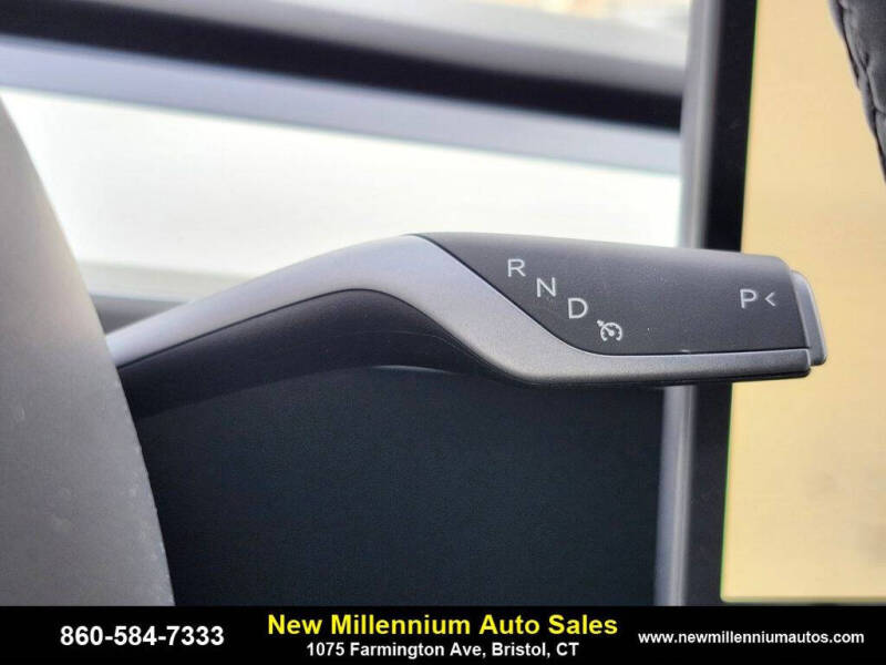 2025 Tesla Model Y Long Range