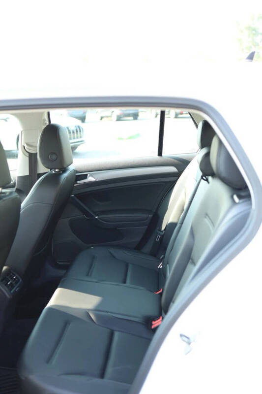 2016 Volkswagen Golf