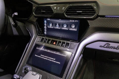 2023 Lamborghini Urus S