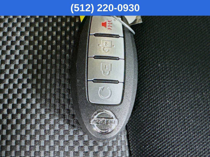 2018 Nissan Pathfinder SV