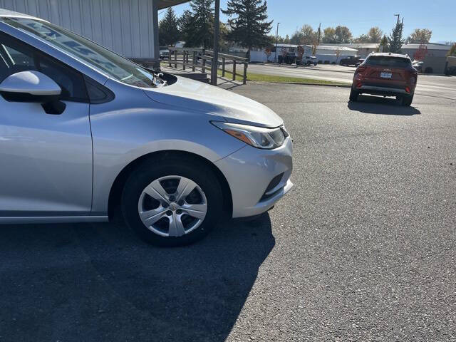 2017 Chevrolet Cruze LS Manual