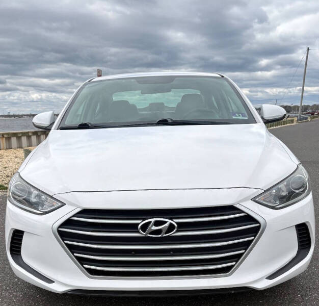 Used 2017 Hyundai Elantra SE with VIN 5NPD74LF6HH169572 for sale in Toms River, NJ