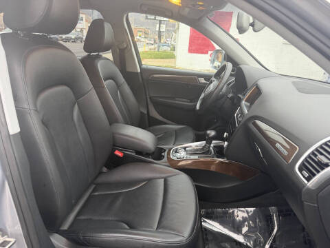 2016 Audi Q5 2.0T quattro Premium Plus