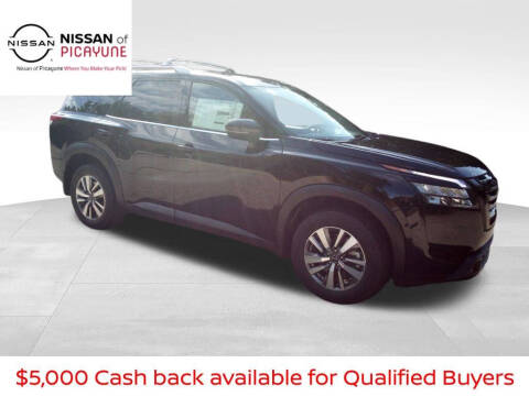 2025 Nissan Pathfinder SL