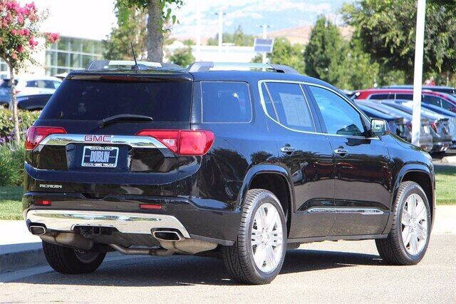 2017 GMC Acadia Denali