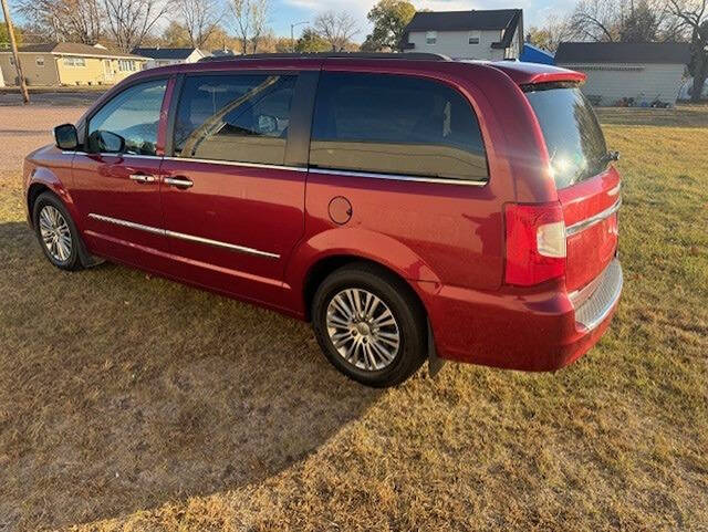 2016 Chrysler Town and Country for sale at MaLanie s Auto Sales in Sioux Falls, SD