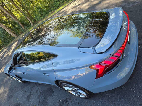 2023 Audi e-tron GT quattro Premium Plus