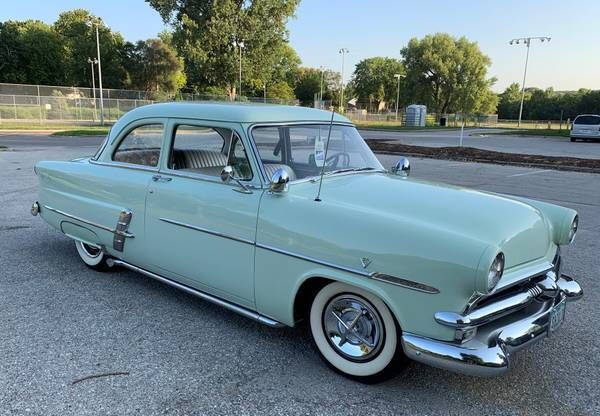 1953 Ford Customline