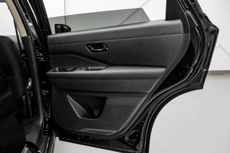 2025 Nissan Pathfinder S