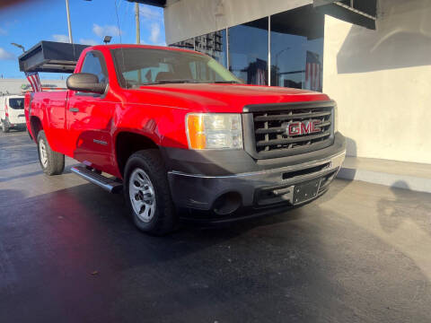 2013 GMC Sierra 1500 for sale at THE SHOWROOM in Miami FL