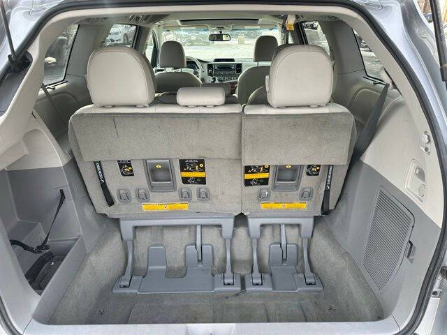2012 Toyota Sienna