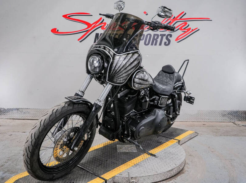 2016 Harley-Davidson Dyna Street Bob
