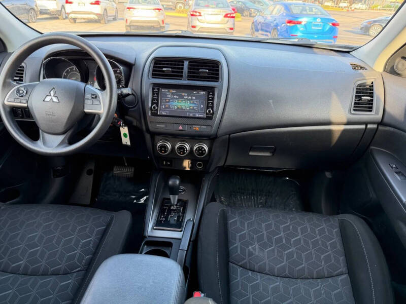 2023 Mitsubishi Outlander Sport