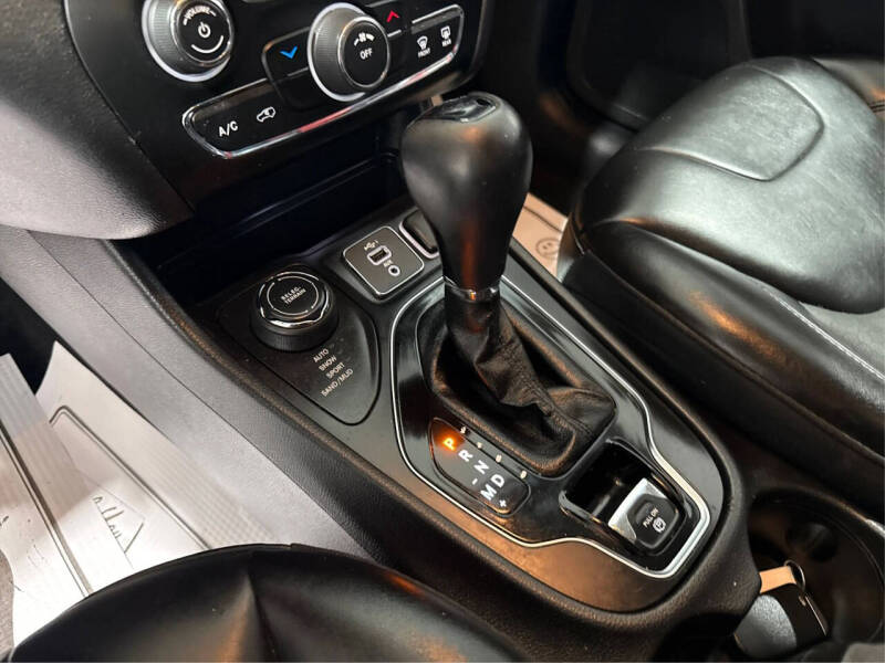 2020 Jeep Cherokee Altitude