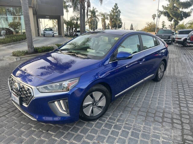 2022 Hyundai Ioniq Hybrid SE