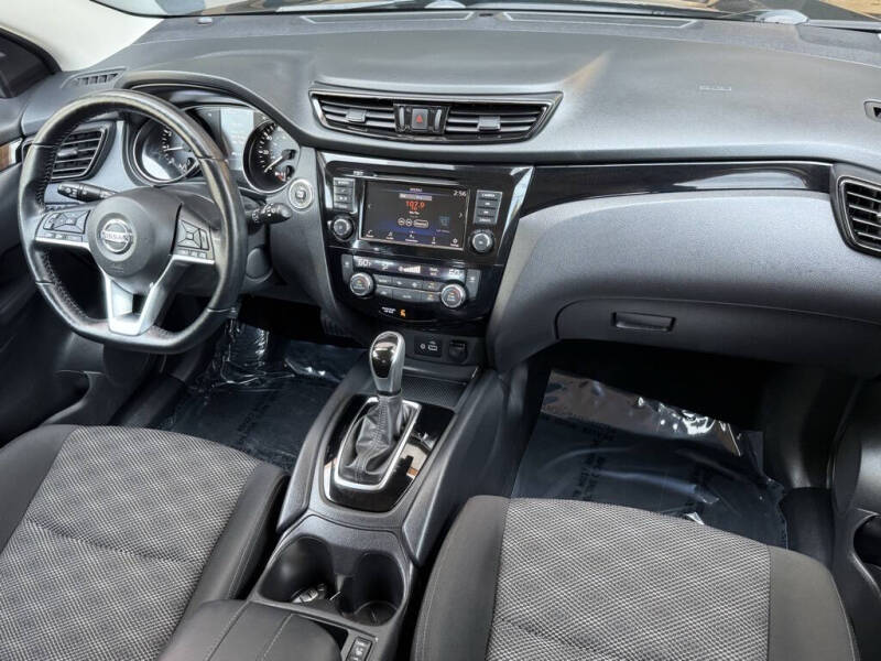 2021 Nissan Rogue Sport SV