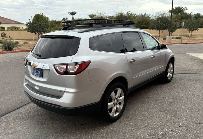 2017 Chevrolet Traverse LT