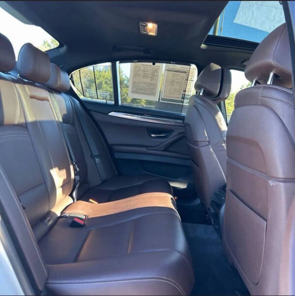 2014 BMW 5 Series 550i