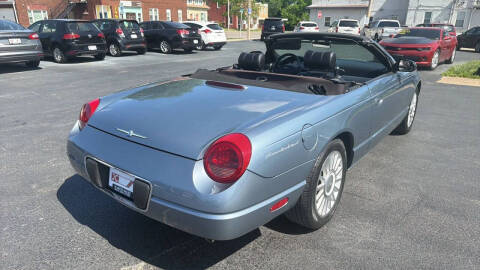 2005 Ford Thunderbird Deluxe