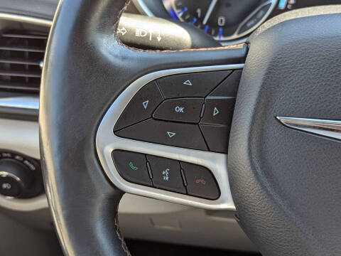 2017 Chrysler Pacifica Touring-L Plus