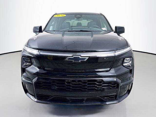 Used 2024 Chevrolet Silverado EV RST with VIN 1GC40ZEL6RU301399 for sale in Bloomington, IL