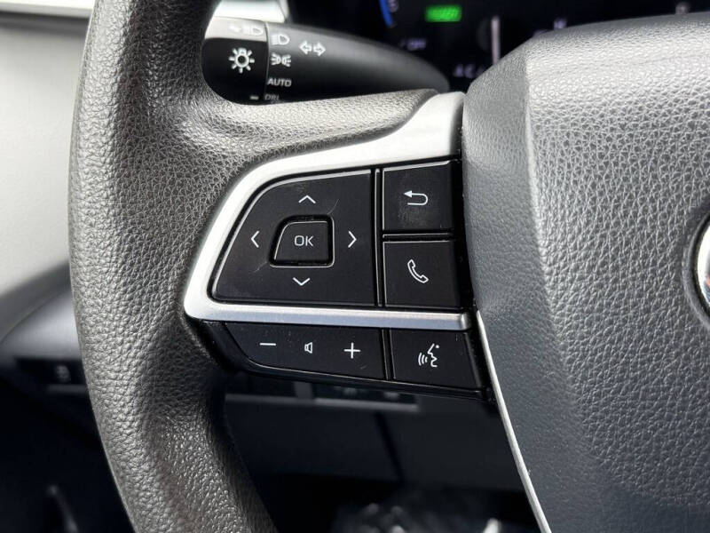 2021 Toyota Sienna LE 8-Passenger