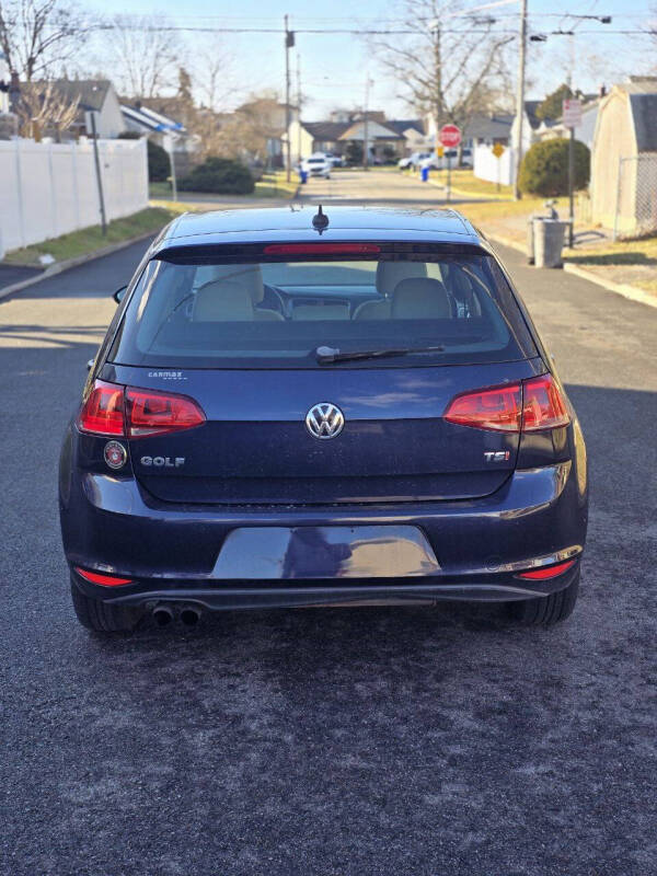 2016 Volkswagen Golf TSI S