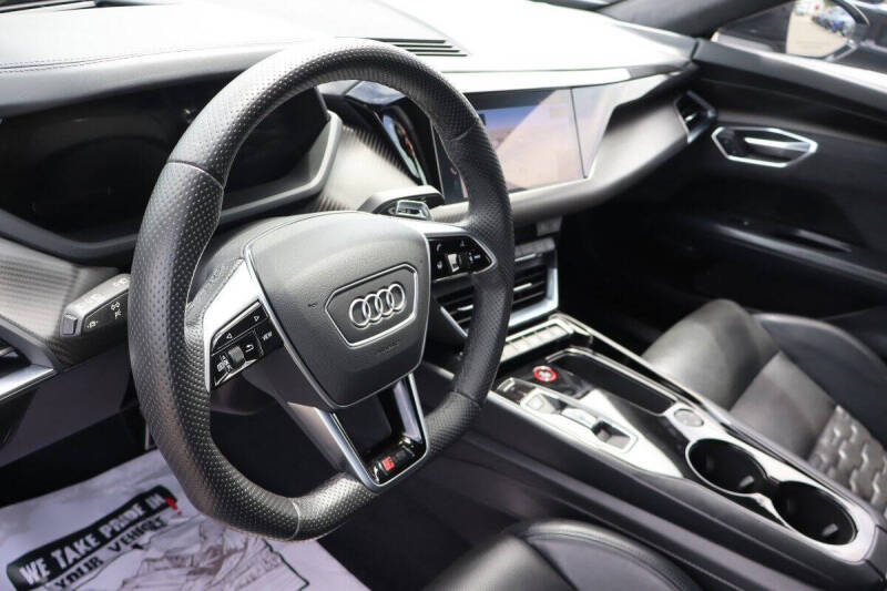 2023 Audi RS e-tron GT quattro