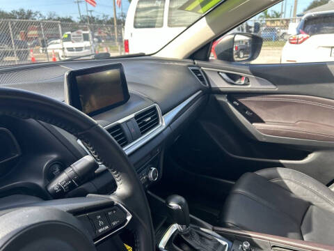 2017 Mazda MAZDA3 Touring