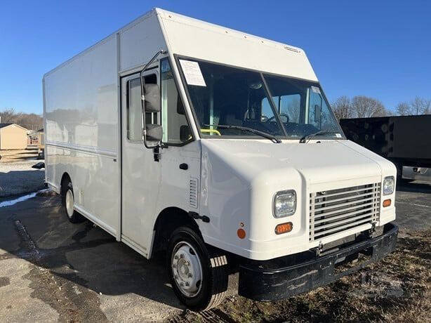 2022 Freightliner MT45 Chassis