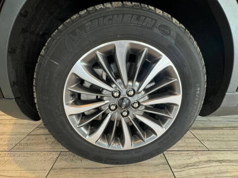 2021 Lincoln Nautilus Reserve