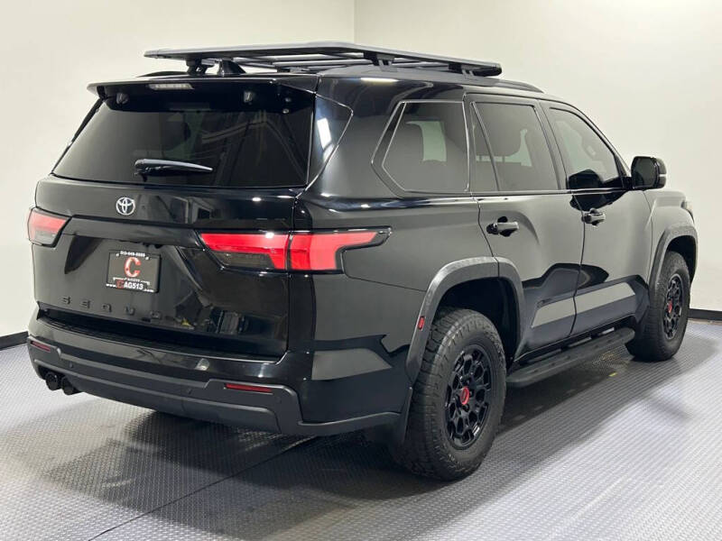 2023 Toyota Sequoia SR5