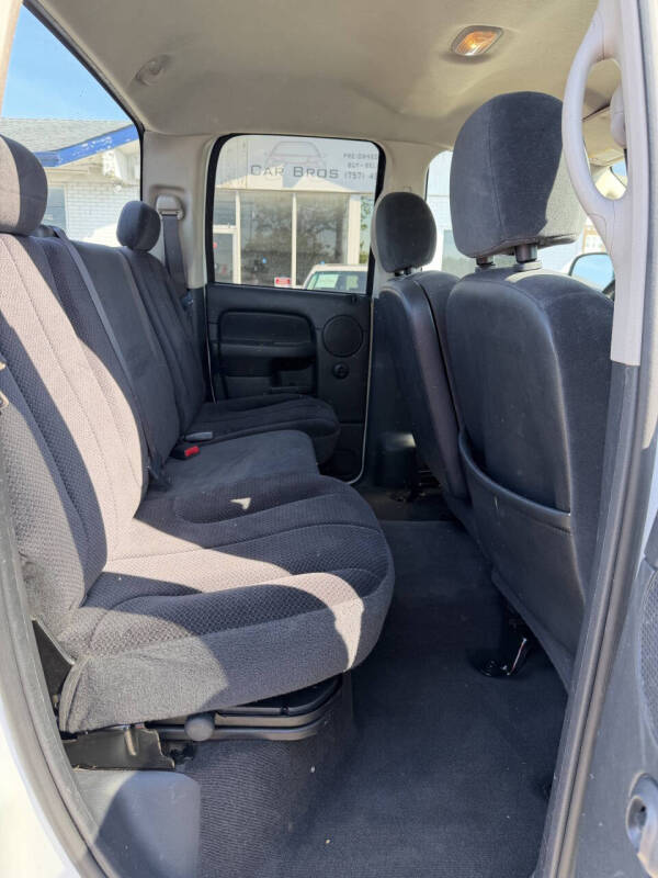 2004 Dodge Ram 1500 SLT